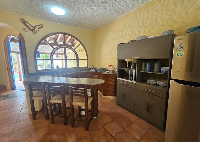 Quinta Del Aguila - Beachfront Family & Private Pool