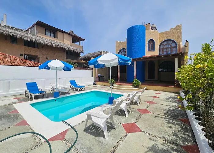 Сasa de vacaciones Quinta Del Aguila - Beachfront Family & Private Pool